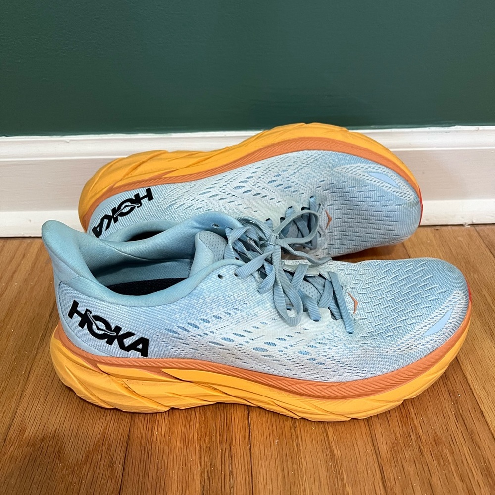 Hoka Clifton 8